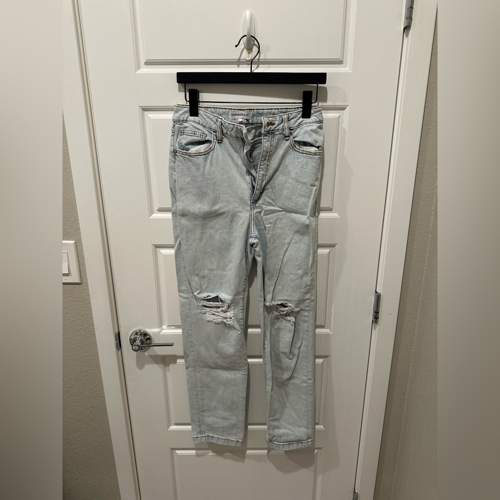 WeWoreWhat Light Wash Distressed Jeans Size 27